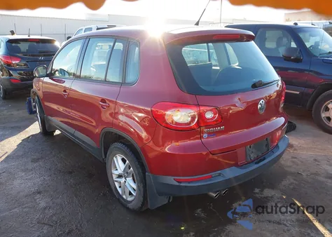 2011 Volkswagen Tiguan S z USA, uszkodzony, nr VIN WVGAV7AX7BW000437